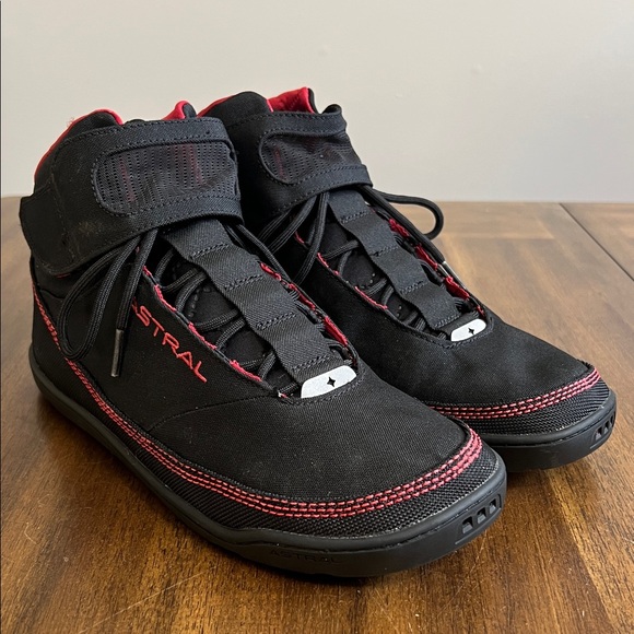 Astral Hiyak Black and Red High-Top Minimalist Sneakers Mens Size 10 - Picture 2 of 14